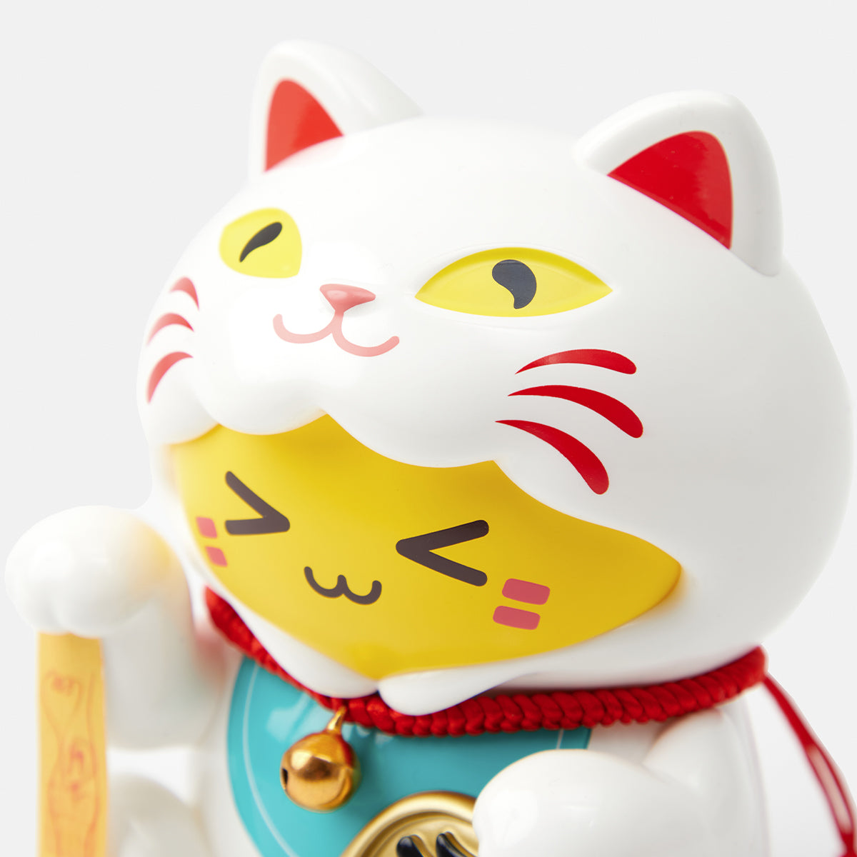 Maneki Beanz Figure