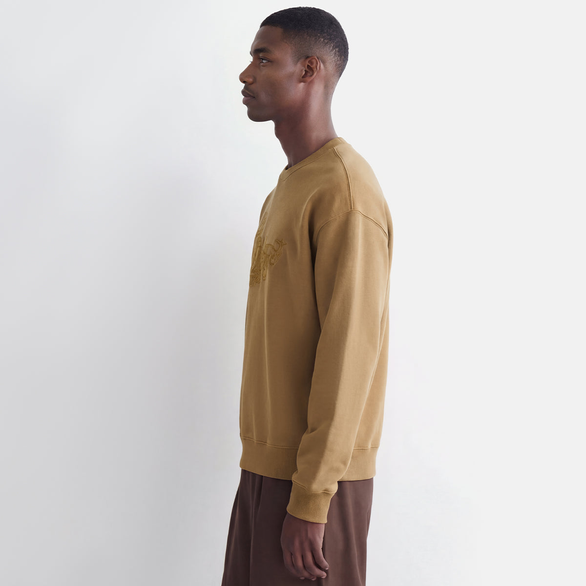 The Azure Dragon Embroidery Sweatshirt